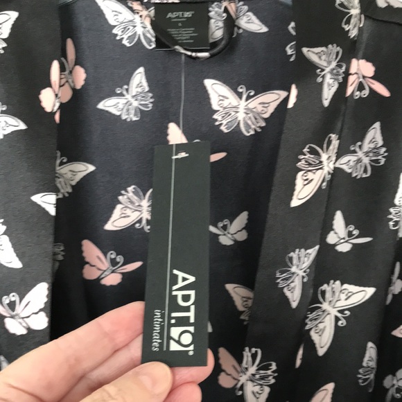 🦋ROBE AND CHAMISE🦋MATCHING BUTTERFLY PINK & GREY BUTTERFLY’S ON BLACK L/XL - Picture 2 of 11